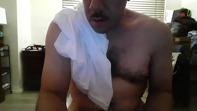 toosexy4myshirt: διαδικτυακό σόου στην κάμερα