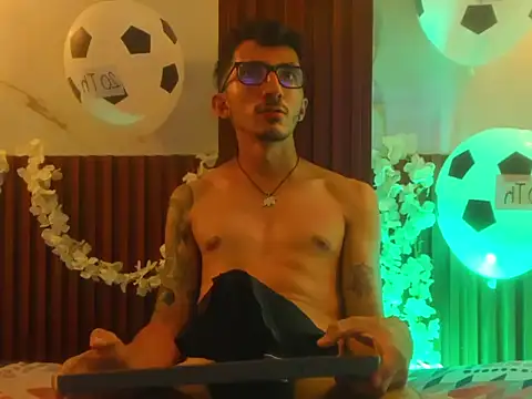 DylanAnderson1's Webcam Show
