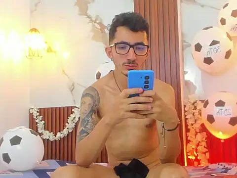 DylanAnderson1 Show Webcam