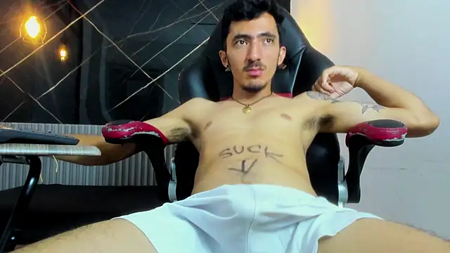 Show de DylanAnderson1 na webcam