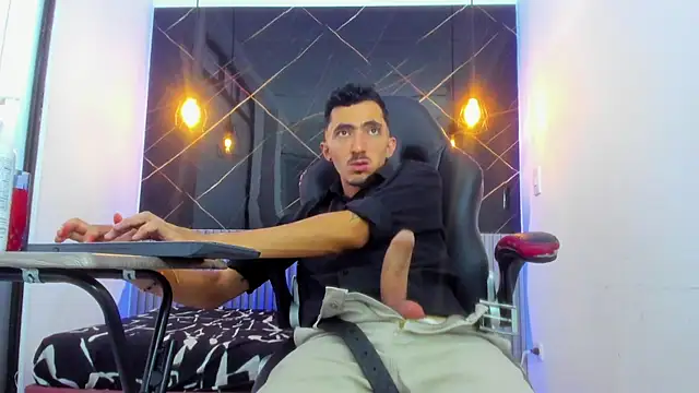 DylanAnderson1 – webcam-show