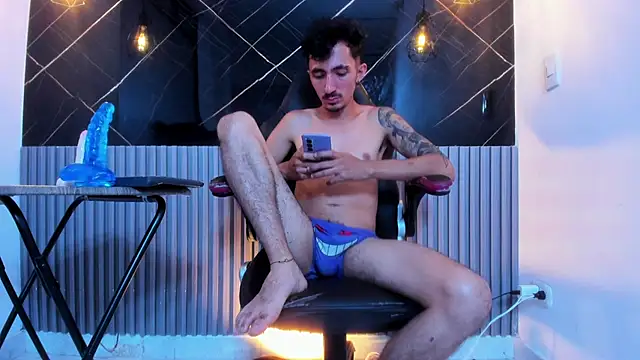 DylanAnderson1 Show Webcam