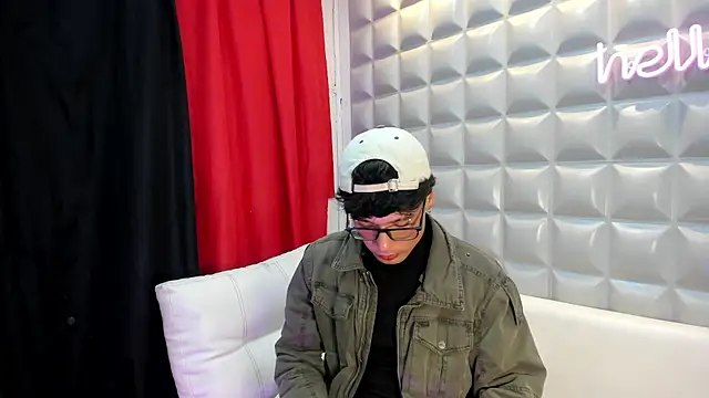 הופעת וובקאם של maximo_2019