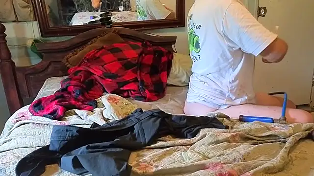 butttslut Шоу с уебкамера