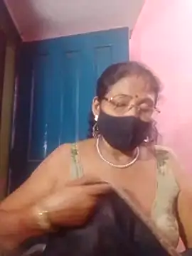 YAMUNA_033 Webcam-Show