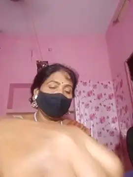 YAMUNA_033's Webcam Show
