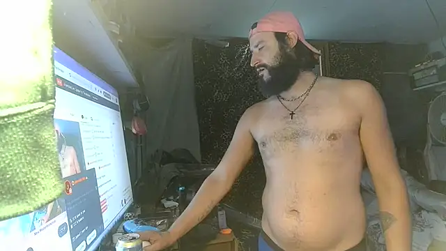 CrowdedAmbrosia8 webcam show
