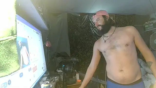 CrowdedAmbrosia8: вебкам-шоу