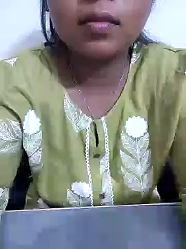 Chat +18 de Angel_kavya_ ao vivo