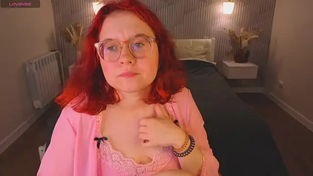 Aleks-casterrr লাইভ XXX চ্যাট