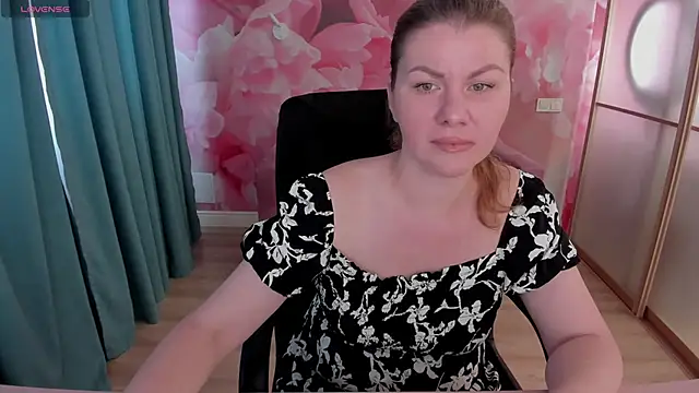 LunaKissesx's Webcam Show
