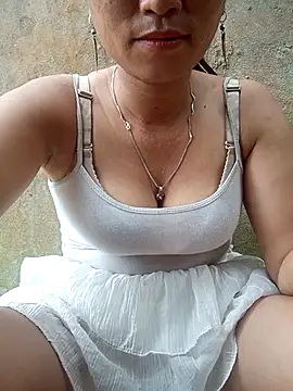 Chat XXX en directo de Hana-cum