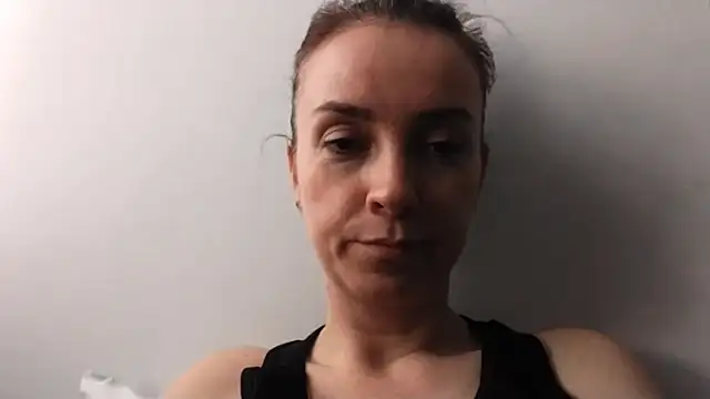 دردشة JenniferAlone الجنسية المباشرة
