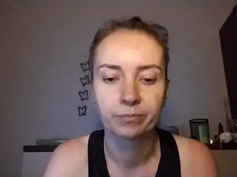 XXX chat uživo modela JenniferAlone