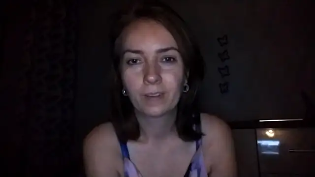 JenniferAlone's Live XXX Chat