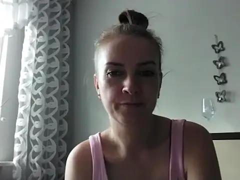 JenniferAlone's Live XXX Chat