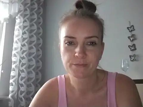 Chat XXX en directo de JenniferAlone
