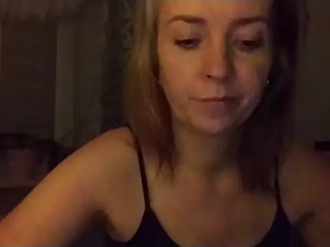 JenniferAloneのライブXXXチャット