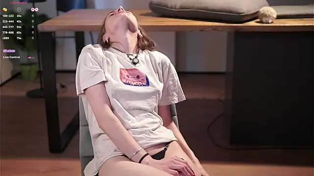 צ'אט XXX בשידור חי של CaseyMulders