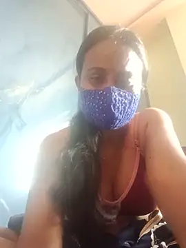 Chat XXX en directo de Simi-hot-boudi