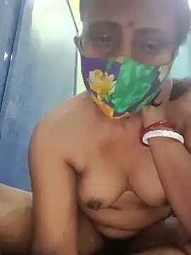 Show modela Simi-hot-boudi na web-kameri