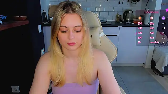 แชท XXX สดของ blonde_kellyy