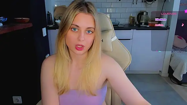 Chat +18 de blonde_kellyy ao vivo