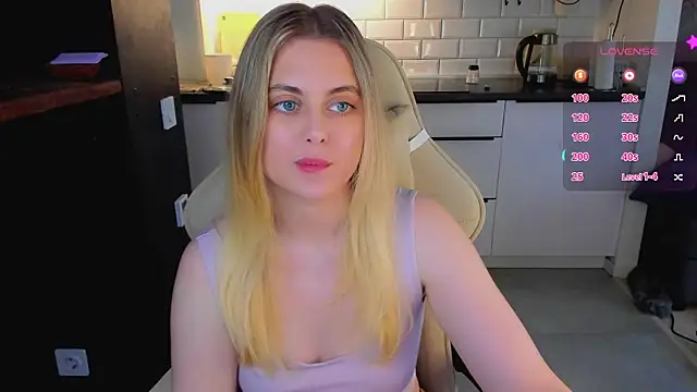 blonde_kellyy Chat XXX live