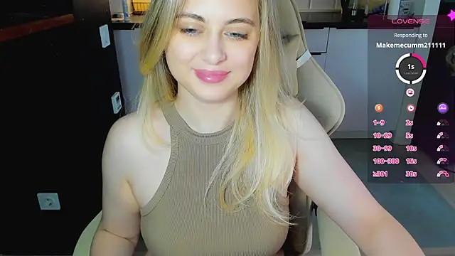 blonde_kellyy's Live XXX Chat