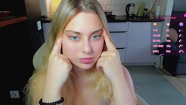 blonde_kellyy Live XXX-chat