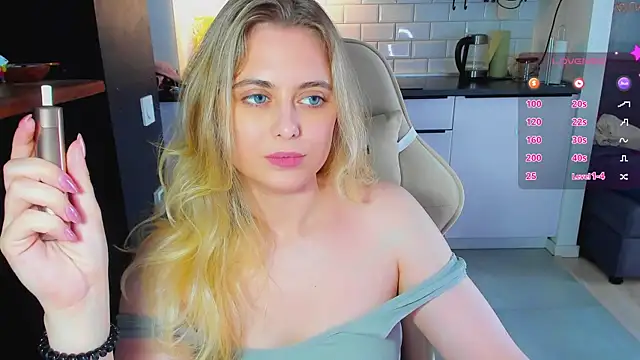 Chat XXX en directo de blonde_kellyy