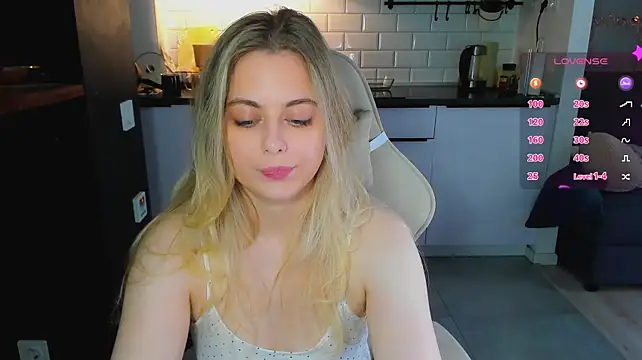 blonde_kellyy – Naživo XXX chat