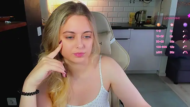 blonde_kellyy 라이브 XXX 채팅