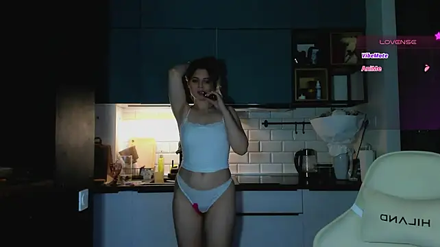 blonde_kellyy Webcamshow