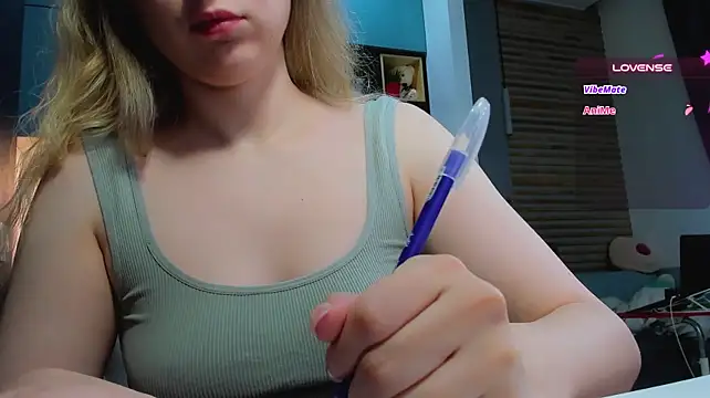 عرض كام blonde_kellyy