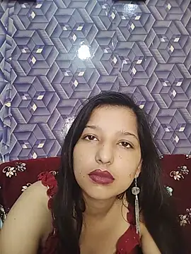 Queen_Rosyy's Live Chat Room