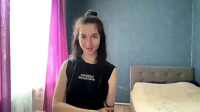 Lora_P1ana: απευθείας συνομιλία ΧΧΧ