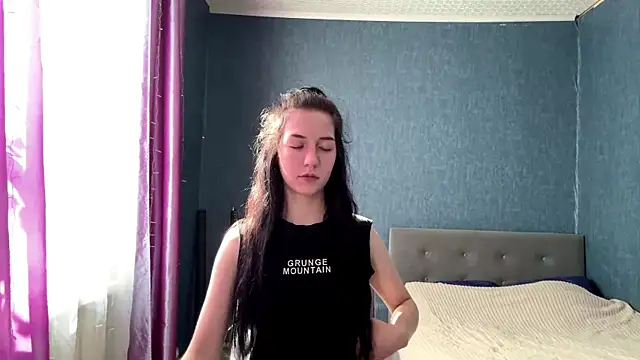 Lora_P1ana's Live XXX Chat