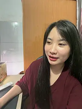 XXX chat uživo modela QuynhAnh99