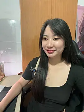 QuynhAnh99 即時 XXX 聊天