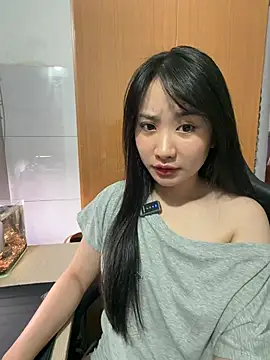 QuynhAnh99 Live XXX-Chat
