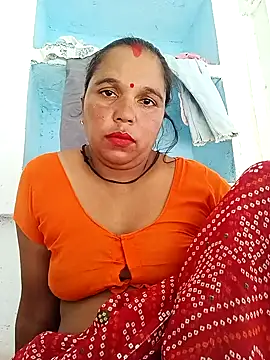 Cute_simmy56 Show in webcam