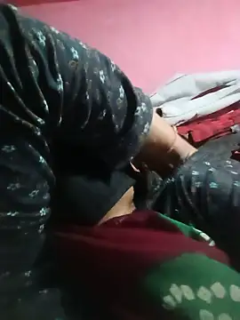 Cute_simmy56's Webcam Show