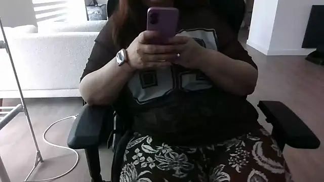 CurvyEllaX Chat XXX in diretta