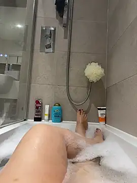 Chat +18 de CurvyEllaX ao vivo
