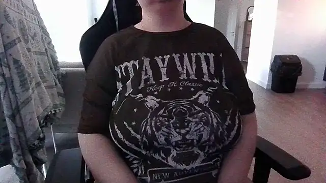 Chat XXX en directo de CurvyEllaX