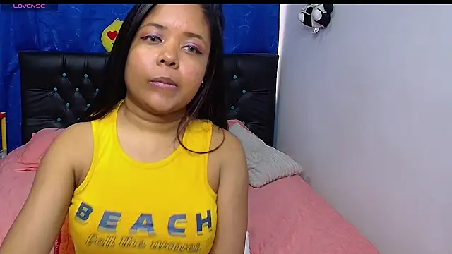 Chat +18 de melika_sweet4 ao vivo