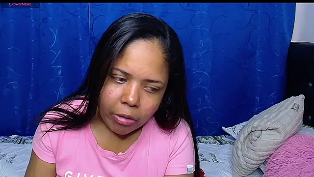 ห้องแชทสดของ melika_sweet4