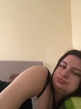 MilkyLune Adlı Modelin Canlı XXX Sohbeti