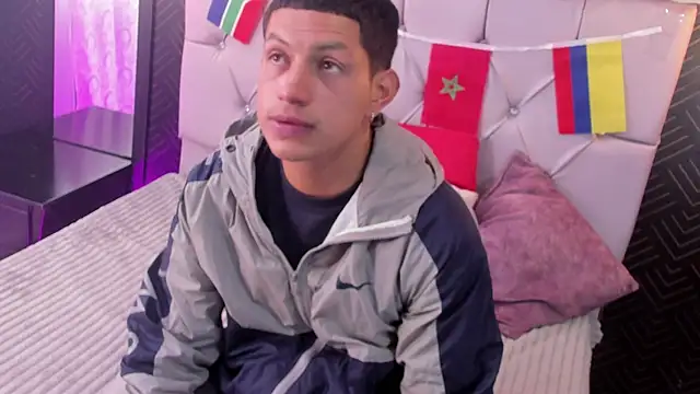 Tony_Zackkn Webbikameraesitys